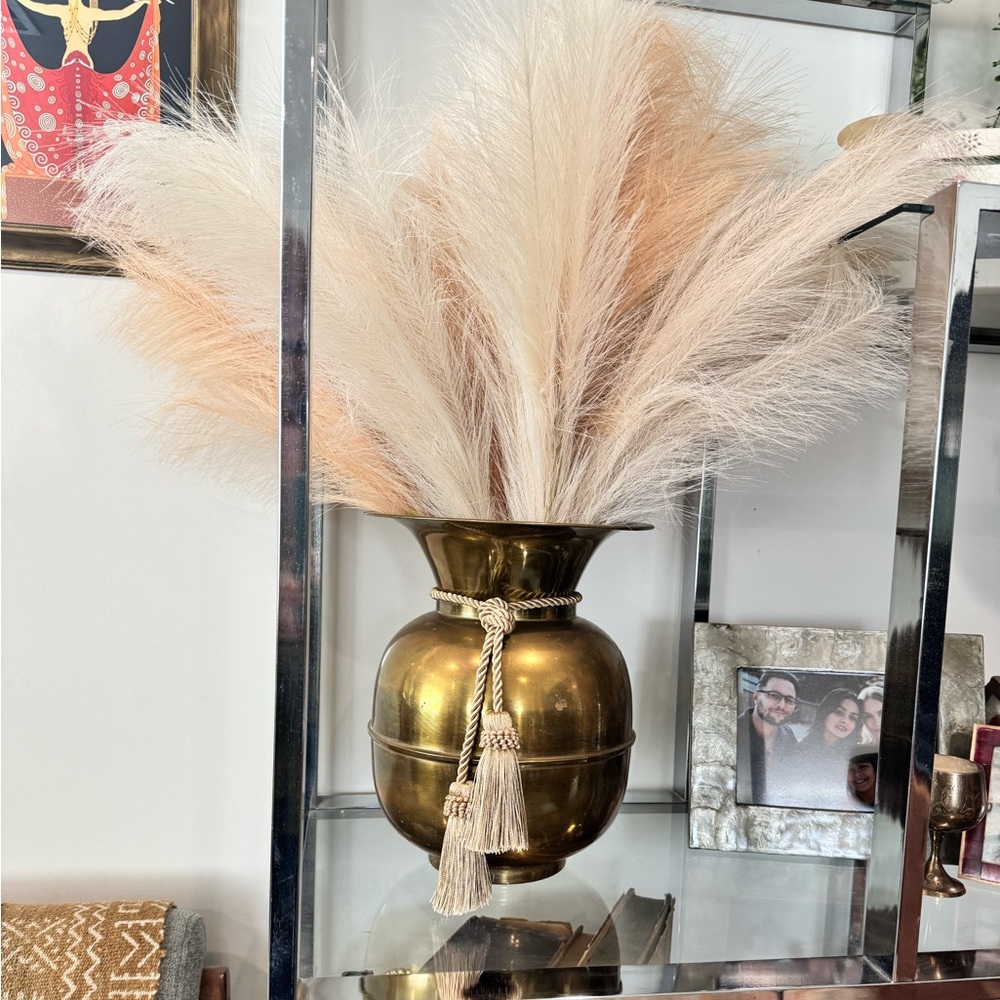 Large vintage brass spittoon style pot with tassel rope - Picture 2 of 12